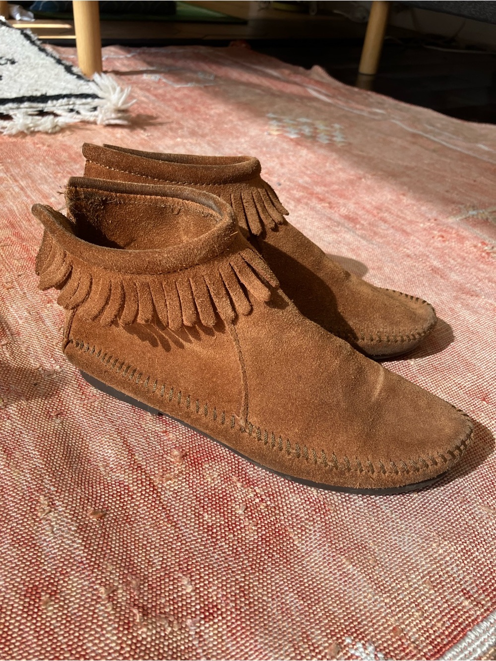 Minnetonka Chestnut Suede Fringe Chukka Boots